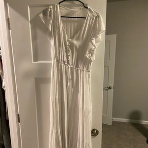 White boutique midi dress